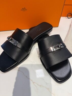 Hermes Giulia Sandal, Noir